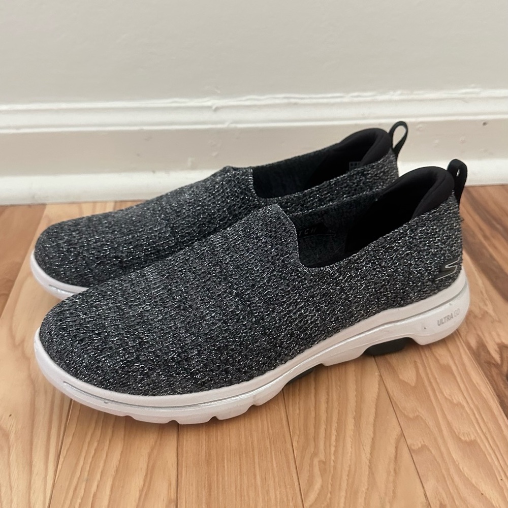 Sketchers GoWalk Air Cooled Goga Mat - Size 7